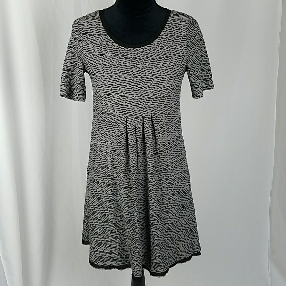 Anthropologie Maeve women XS dress short sleeve above knee textured dark fairy